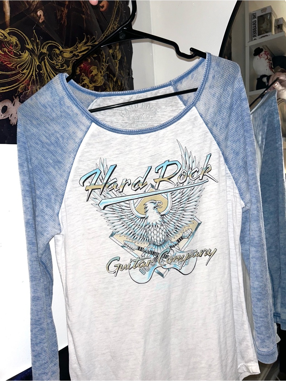 Hard Rock Cafe Top with Eagle and Guitar Graphic